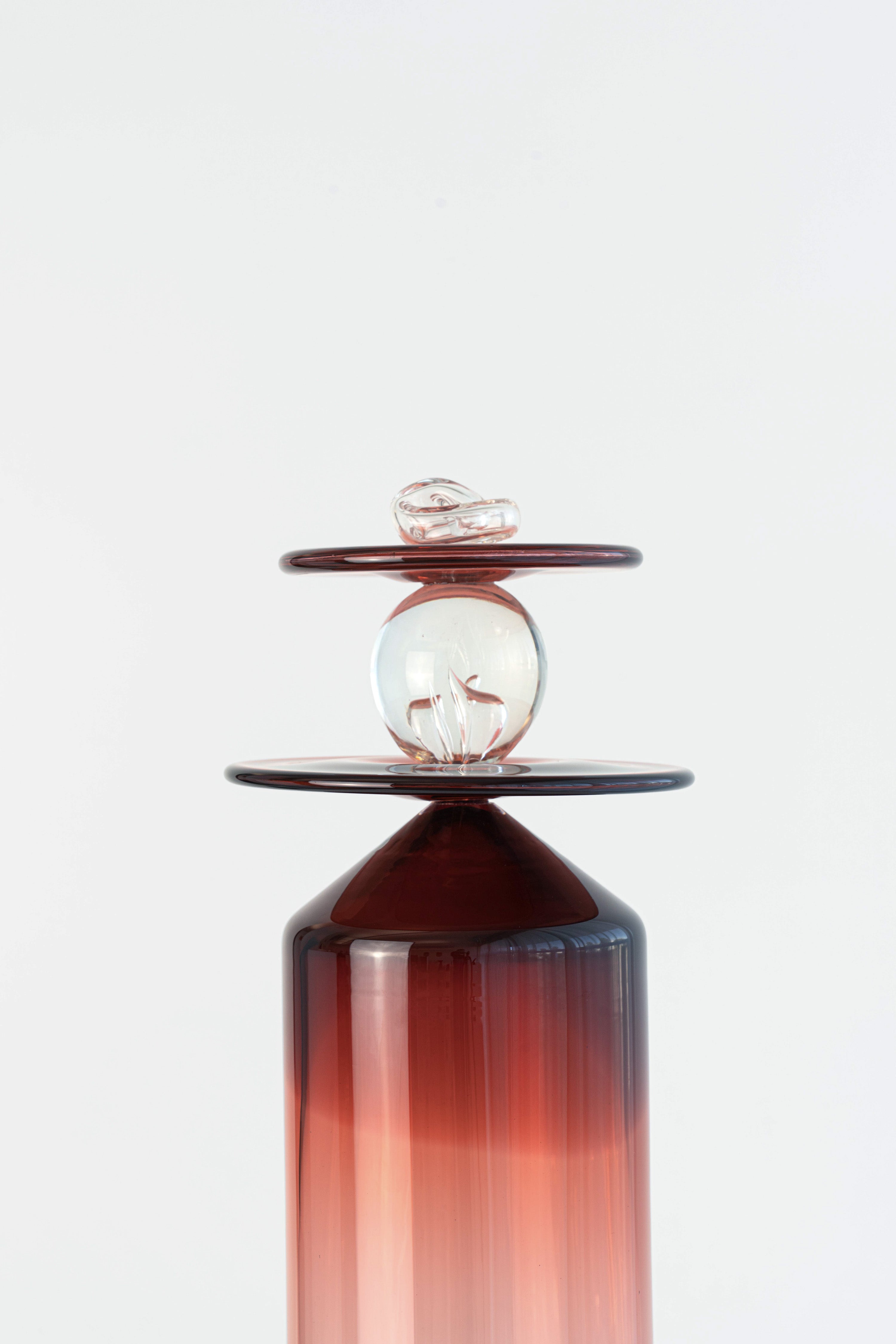 Her Masters Voice Totem by Selma Hamstra