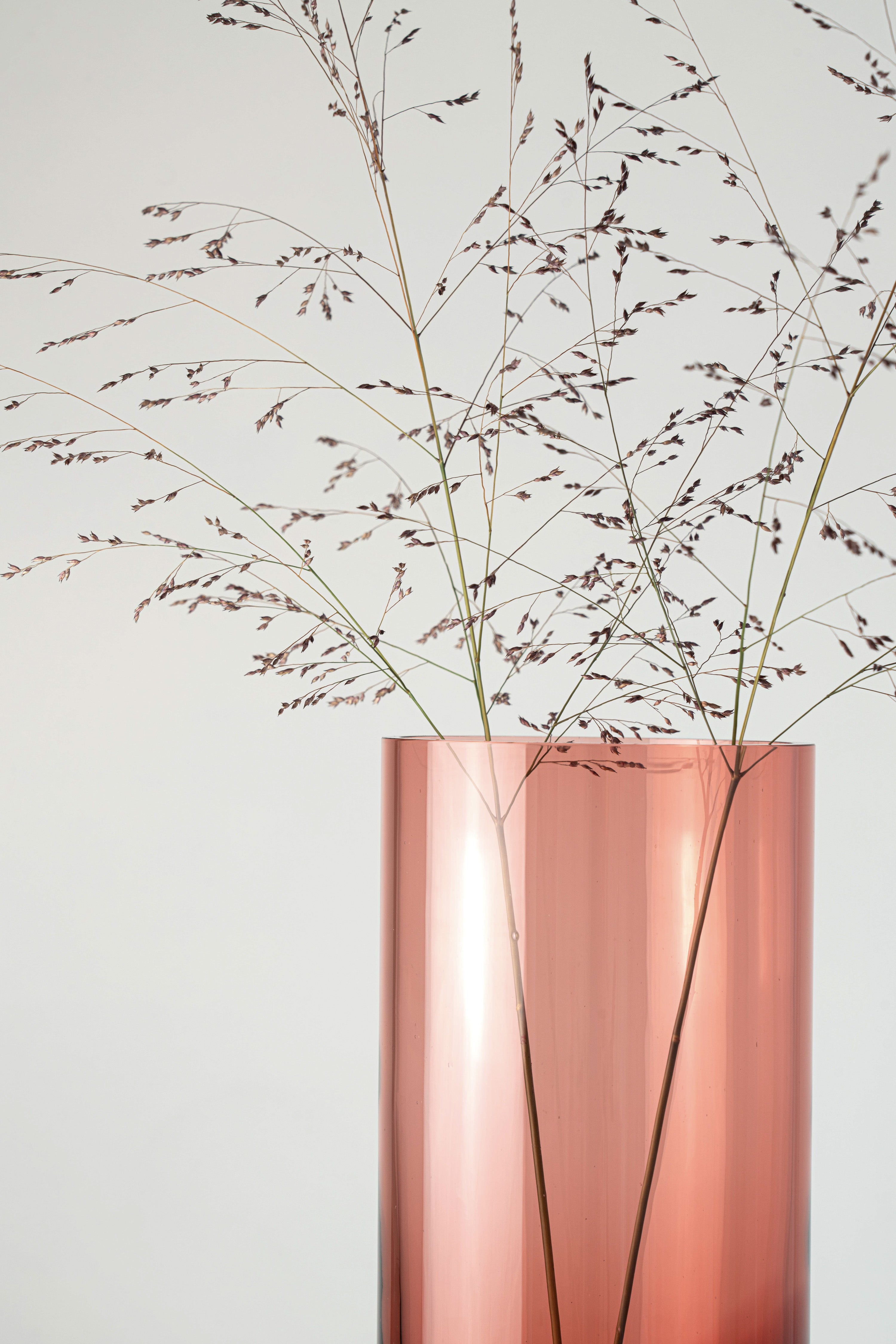 Her Masters Voice Vase #2 by Selma Hamstra