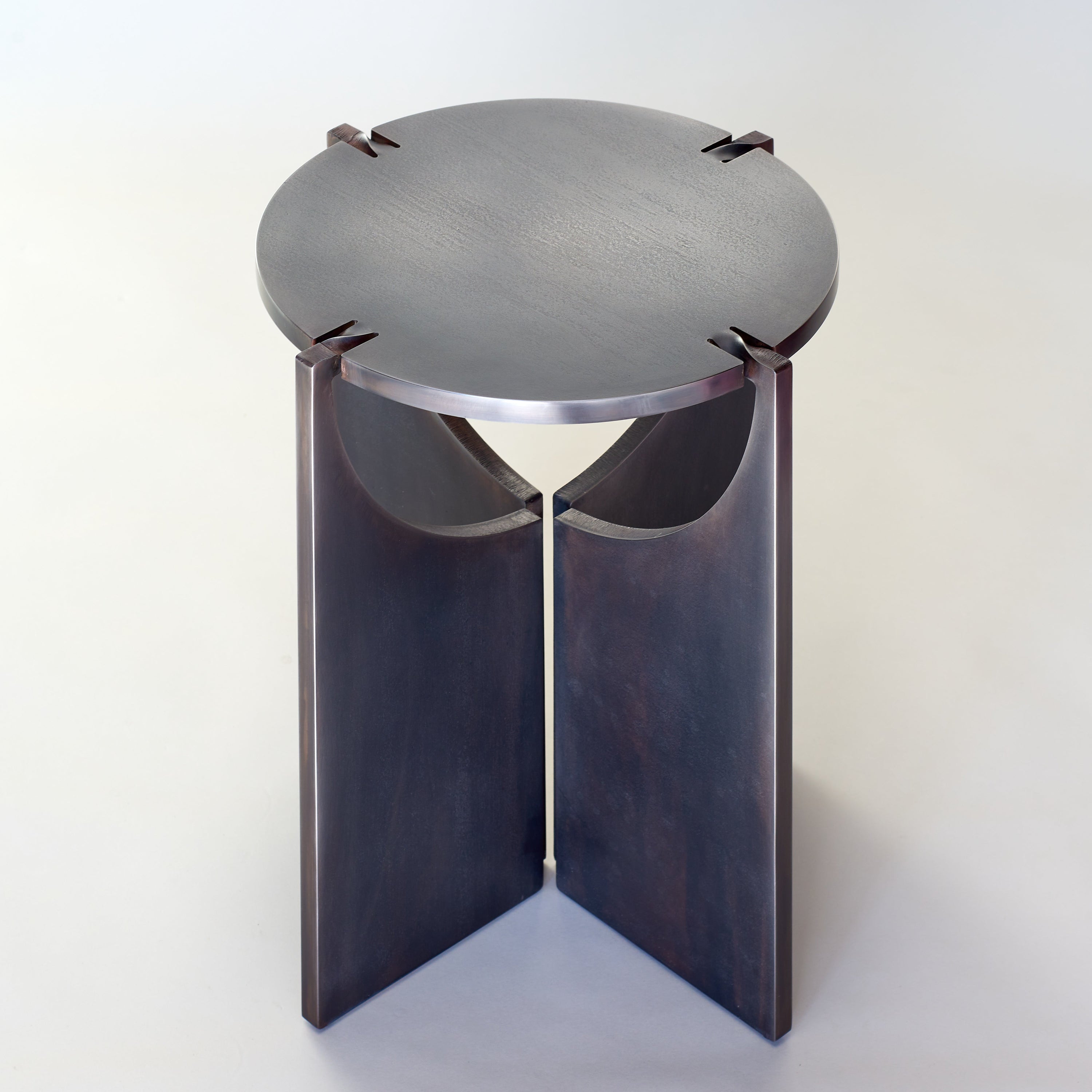 ONE Warm Grey Patina Round Stool by Frank Penders