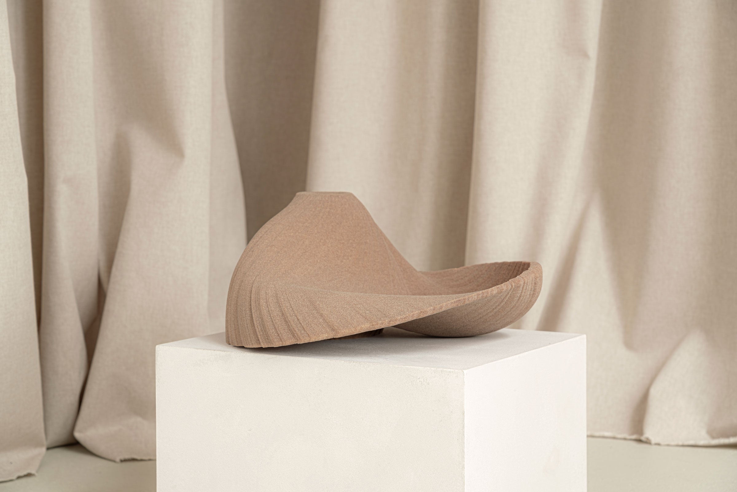 Flow Vessel Natural Sand by Rive Roshan