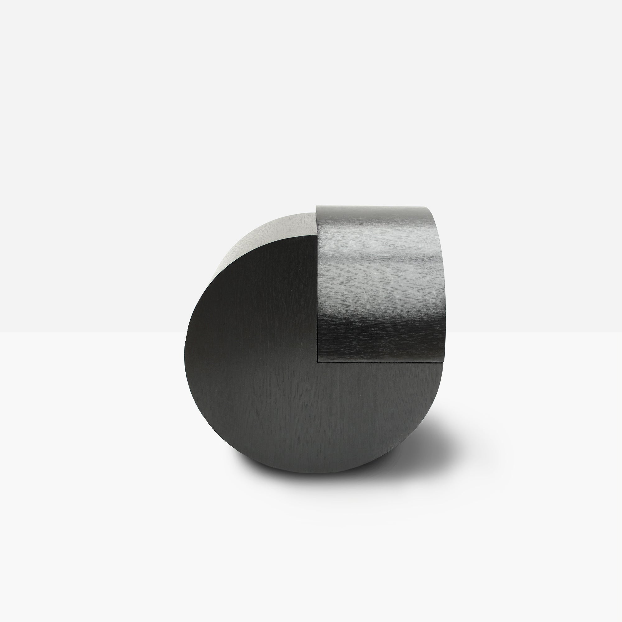 X4 CC Large by Studio Verbaan