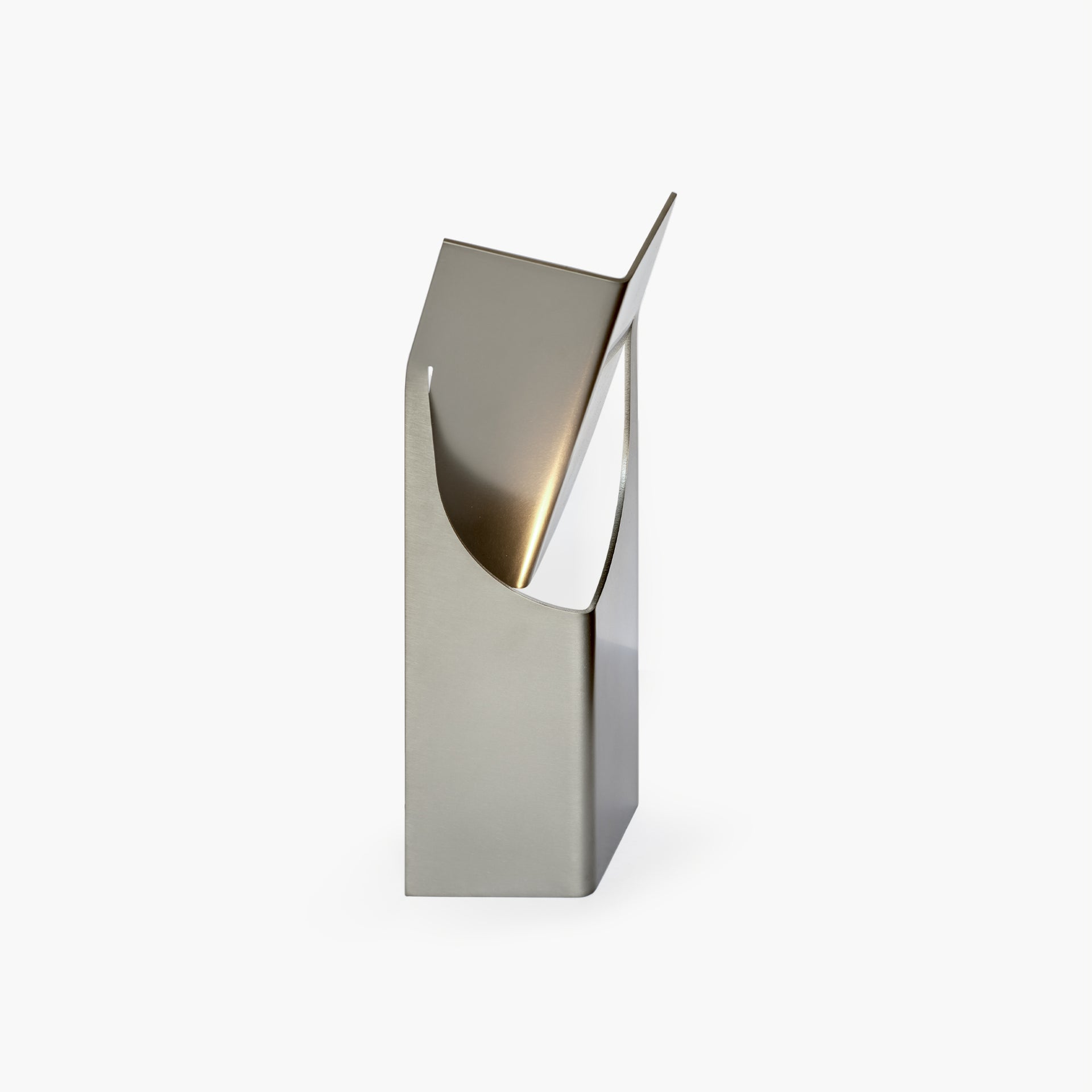 solid-silhouettes-form-editions